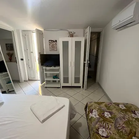 Oda ve Kahvaltı Da Mary Ponza